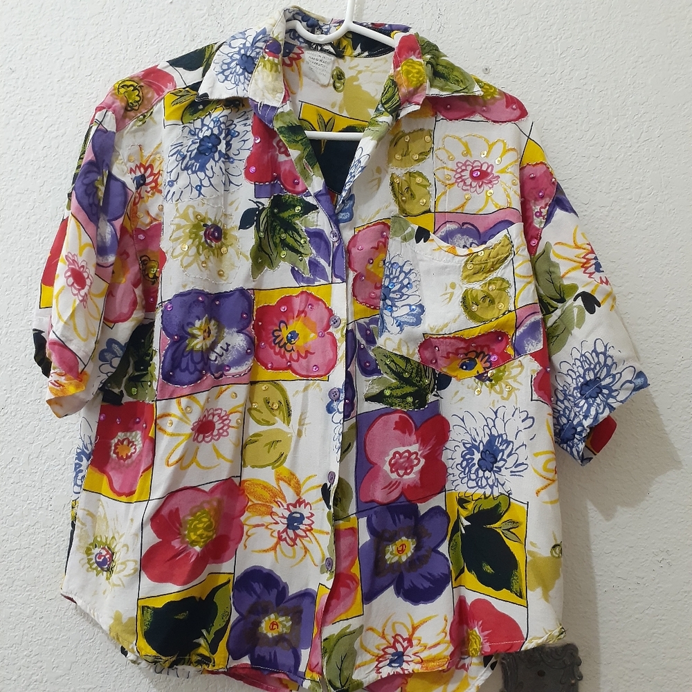 Reposh alert!! Vintage Button Summer Shirt